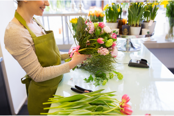 Flower Care 101: Unlocking the Secrets to Prolonging the Beauty of Your Blossoms
