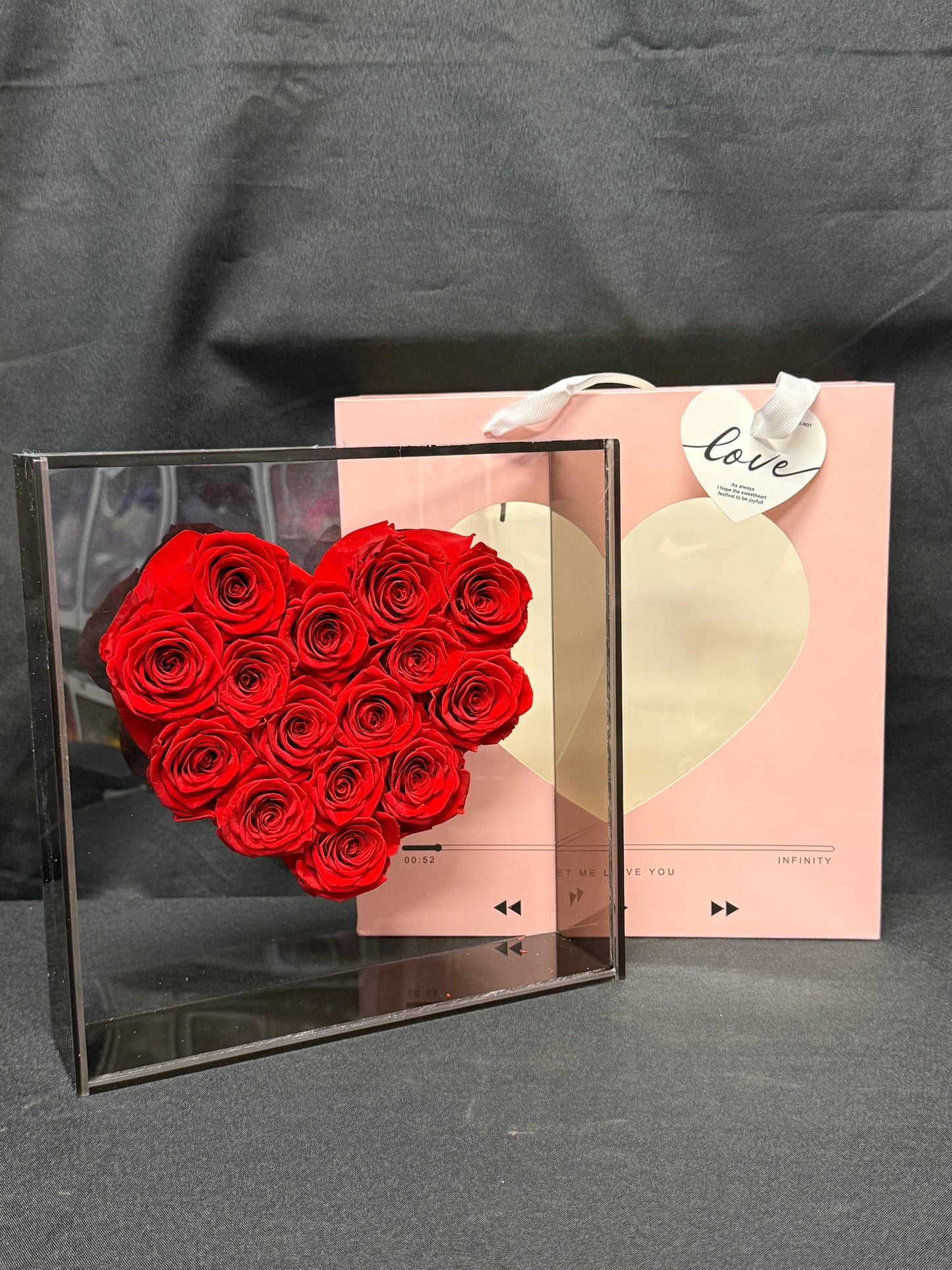 Heart Full Of Red Roses (LIMITED Pieces) - Blossom  By Daisy