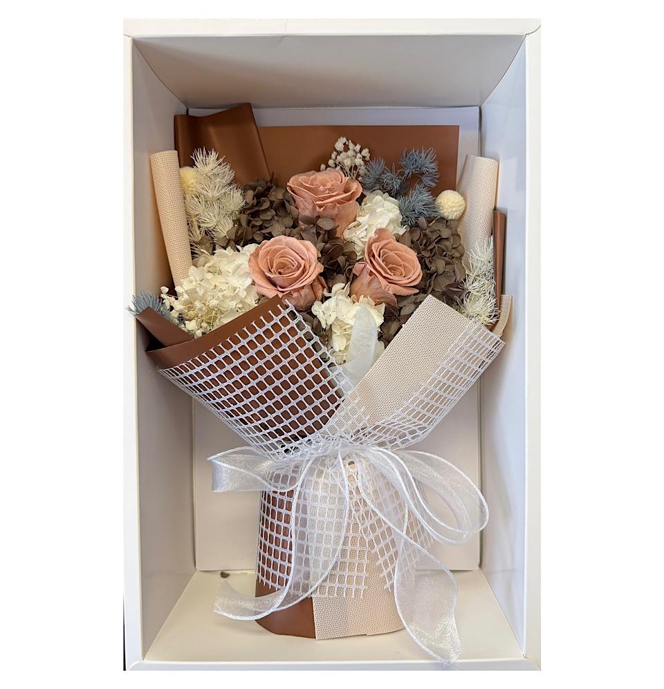 Latte- Little Heart Preserved Blossom